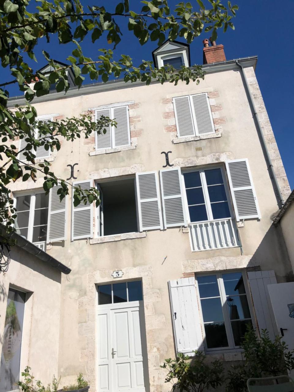 Suites du Cabinet Vert Orléans Exterior foto